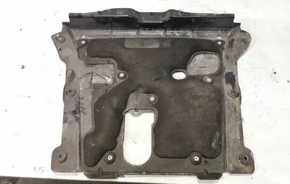 Dacia Duster II Engine splash shield/under tray