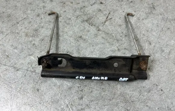 Honda CR-V Battery bracket 