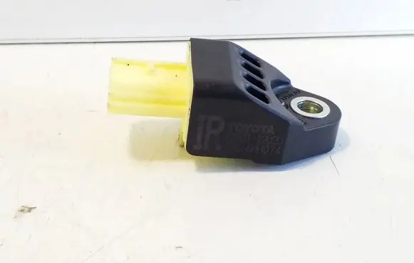Lexus CT 200H Airbag deployment crash/impact sensor 8983112020
