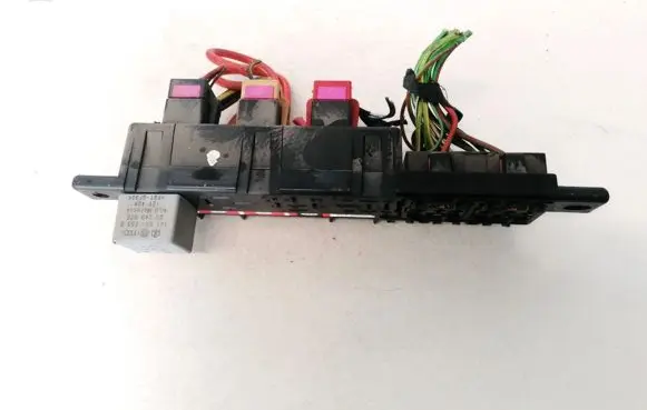 Volkswagen Golf IV Fuse box set 8L0941822