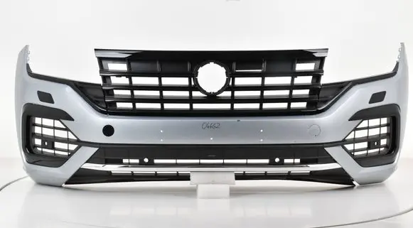 Volkswagen Touareg III Front bumper 760807221F