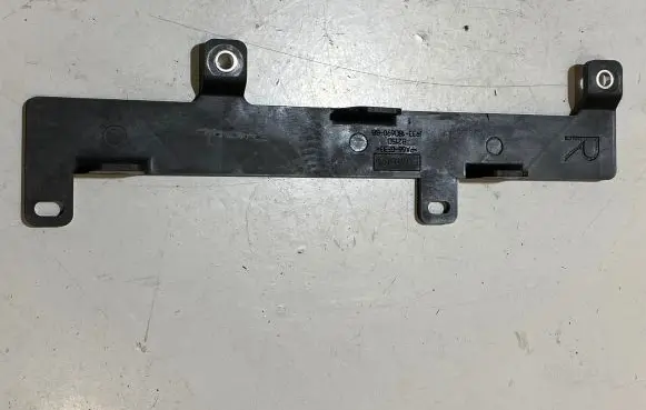 Ford Mustang VI Other engine bay part JR3318D690BB