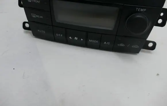 Mazda Premacy Climate control unit PA24CB82C
