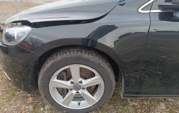 Volvo V40 Fender 
