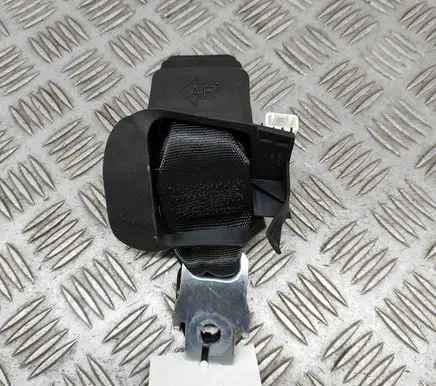 Middle seatbelt buckle (rear)