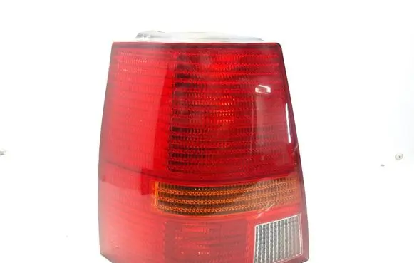 Volkswagen Golf IV Rear/tail lights 1J9945075Q K2465