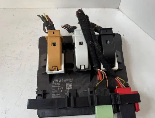 Volkswagen Caddy Comfort/convenience module 5K0937086AA