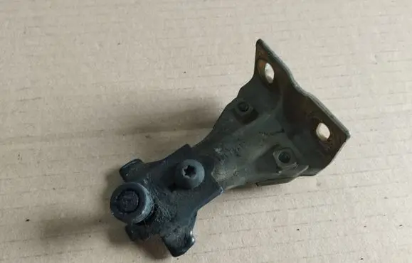 Chrysler Voyager Sliding door upper roller guide/hinge 04717871AB
