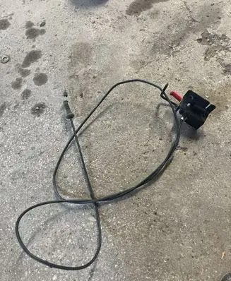 Citroen Berlingo Engine bonnet/hood lock release cable 