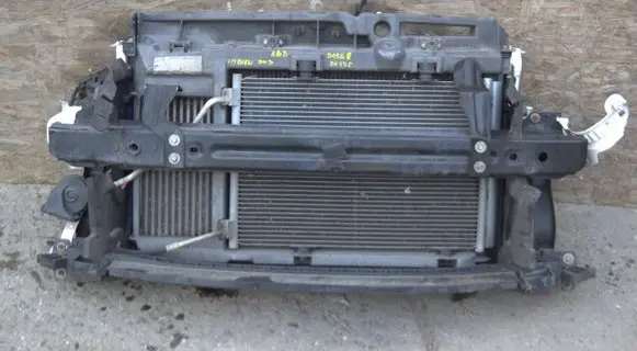 Citroen DS3 Radiator support slam panel