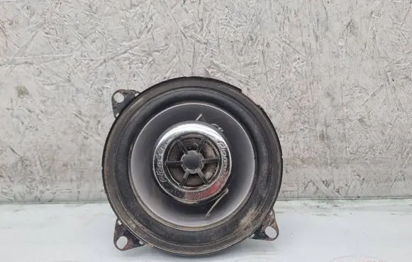 Audi A4 S4 B5 8D Front door speaker 
