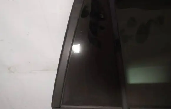 Toyota RAV 4 (XA20) Rear vent window glass as2