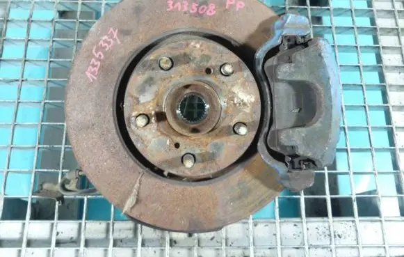 Toyota Auris 150 Front wheel hub spindle knuckle IMPRK1335337