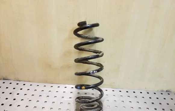Volkswagen PASSAT CC Rear coil spring
