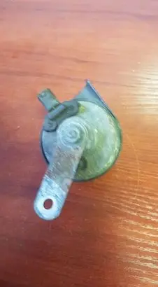 Peugeot Partner Horn signal 3881157