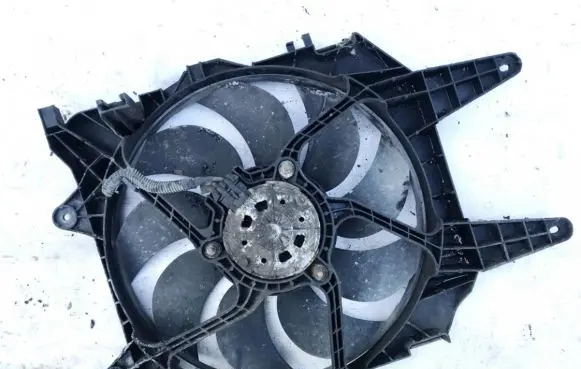 Fiat Palio Radiator cooling fan shroud