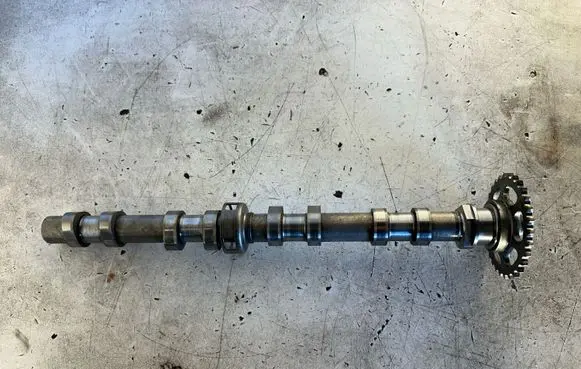 Mercedes-Benz C W204 Camshaft A6510500901