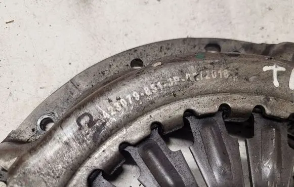 Renault Trafic II (X83) Pressure plate 423079851