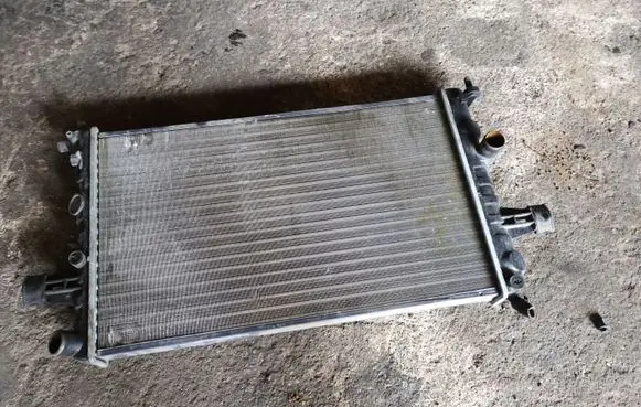 Opel Astra G Coolant radiator