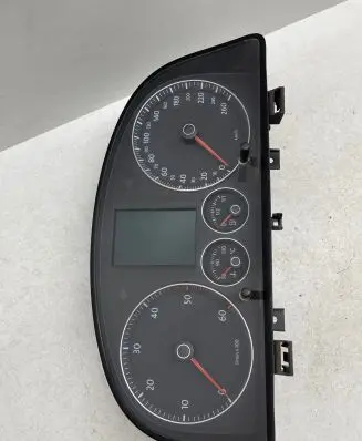 Volkswagen Caddy Speedometer (instrument cluster) 2K0920874 V0005000 024080210770