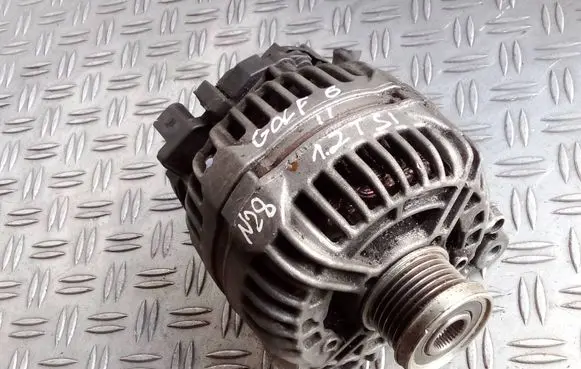 Volkswagen Golf VI Generator/alternator 03F903023D 0124525201