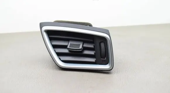 Nissan Qashqai Dashboard air vent grill cover trim 687604EA0A