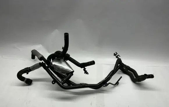 Porsche Cayenne (92A) Engine coolant pipe/hose 7P6121070BP 7P6121065AA