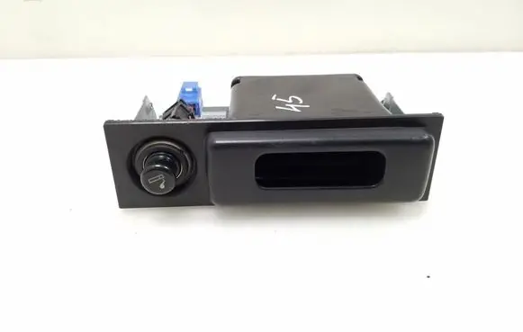 Nissan X-Trail T30 Ashtray (front) 
