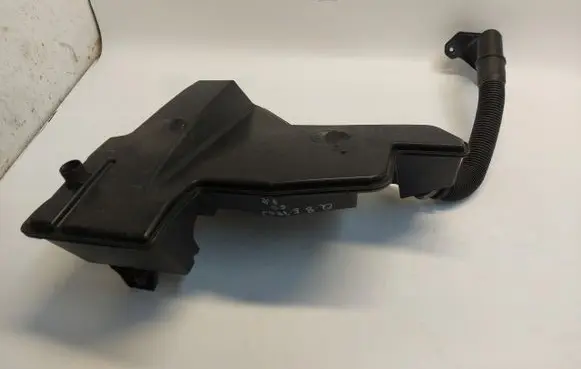 Windshield washer fluid reservoir/tank