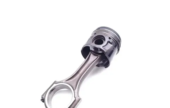 Land Rover Freelander 2 - LR2 Piston with connecting rod 224DT