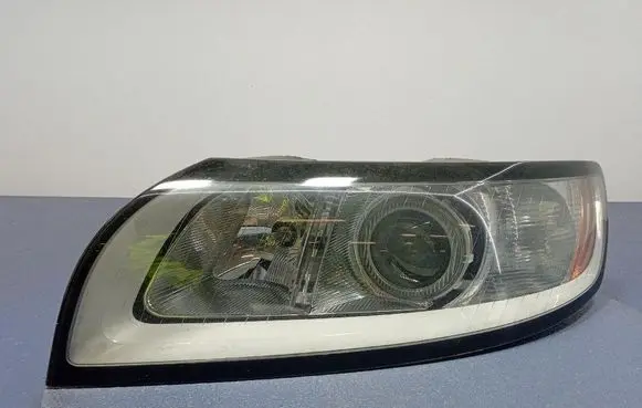 Volvo S40 Headlight/headlamp 31265694