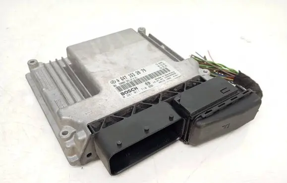 Mercedes-Benz E W211 Engine control unit/module A6471532079 0281011710