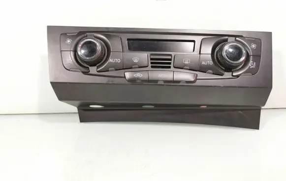 Audi A4 S4 B8 8K Climate control unit 8T2820043S