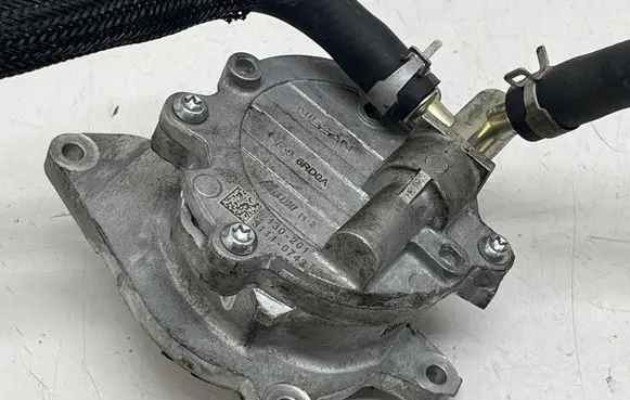 Nissan Rogue Vacuum pump 146506RD0A 31110743