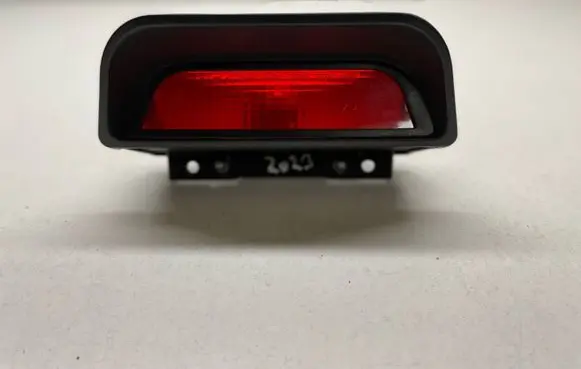 KIA Sorento Third/center stoplight 0K01L51580