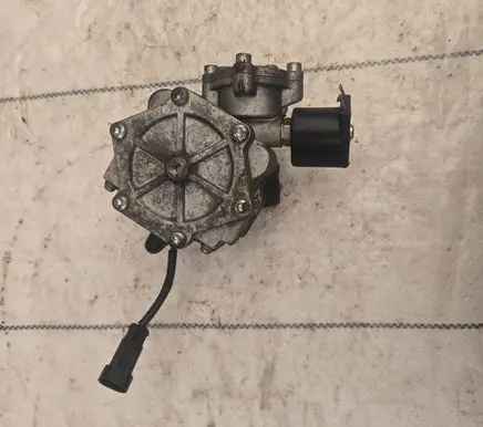 Dodge Caliber LP gas reducer E2067r010951