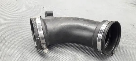 Opel Astra H Air intake duct part 90530770