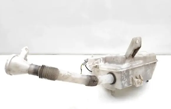Windshield washer fluid reservoir/tank