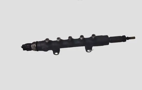 Ford Transit Fuel main line pipe