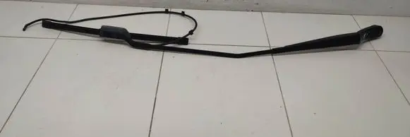 Citroen C5 Aircross Front wiper blade arm 9810664980