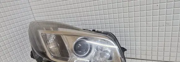Opel Insignia A Headlight/headlamp 13226793