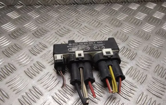 Volkswagen Transporter - Caravelle T4 Coolant fan relay 701919506A 898726000