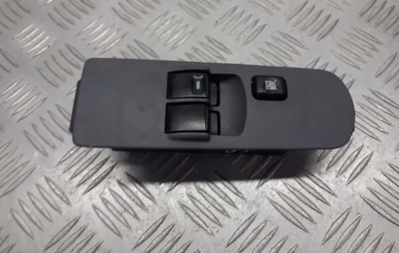 Mitsubishi Colt CZ3 Front door window switch trim MR587959