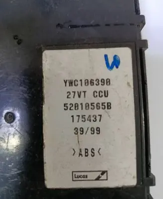 Land Rover Freelander Fuse module YWC106390 175437 52010565B