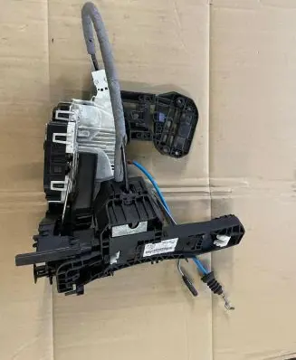 Mercedes-Benz ML W166 Front door lock 1667200135