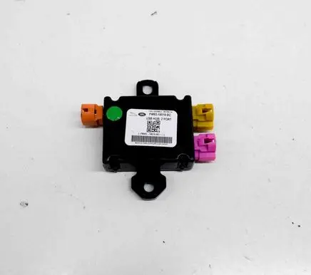 Land Rover Range Rover Evoque L538 USB control unit FW9319010BC