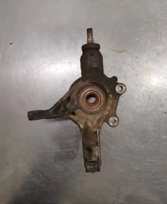 Peugeot 5008 Front wheel hub spindle knuckle