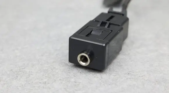Skoda Fabia Mk3 (NJ) AUX in-socket connector 5Q0035724