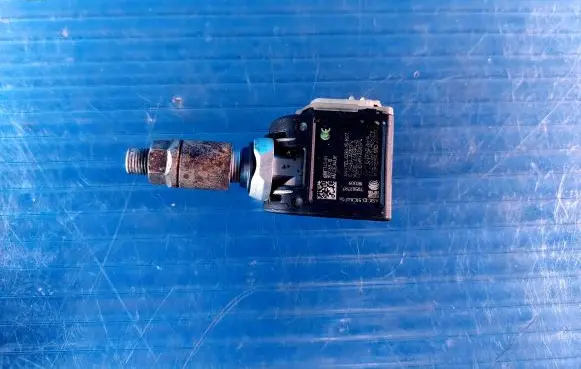 BMW X4 G02 Tire pressure sensor 688714001 15276910