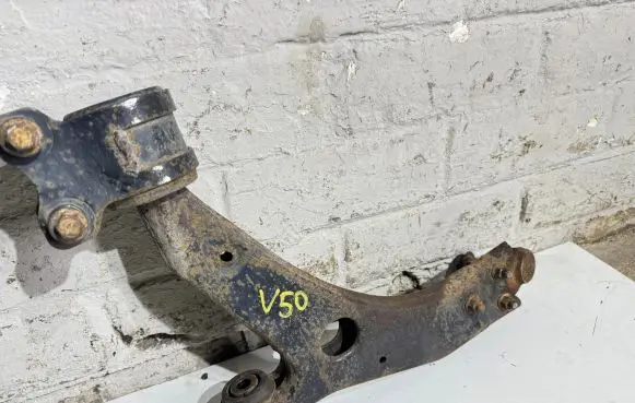 Volvo V50 Front lower control arm/wishbone